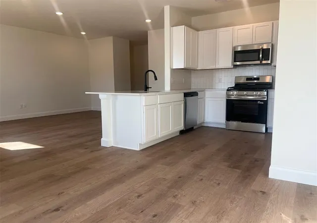 5th image of 921 Hazy Brk Cir, Chickasha, OK 73018 | MLS# 1244357