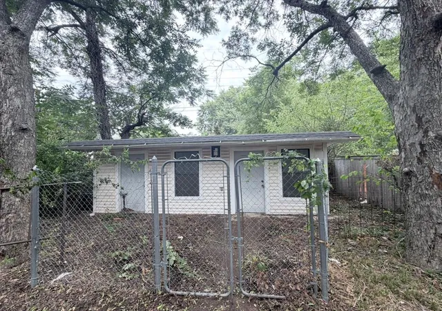Photo 4 of Single family home for sale at 5931 NW 43rd Street, Oklahoma City, OK 73122 | MLS# 1244358 | Listing updated on 2026-09-01