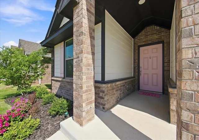 Photo 3 of Single family home for sale at 12309 SW 30th Street, Yukon, OK 73099 | MLS# 1244407 | Listing updated on 2026-09-17