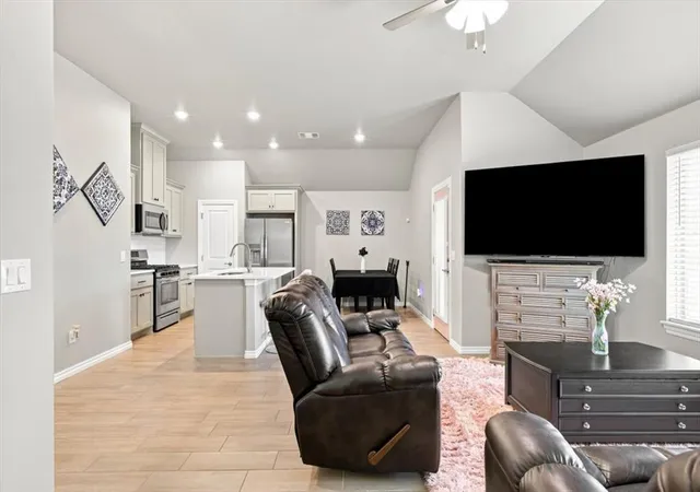Photo 4 of Single family home for sale at 12309 SW 30th Street, Yukon, OK 73099 | MLS# 1244407 | Listing updated on 2026-09-17