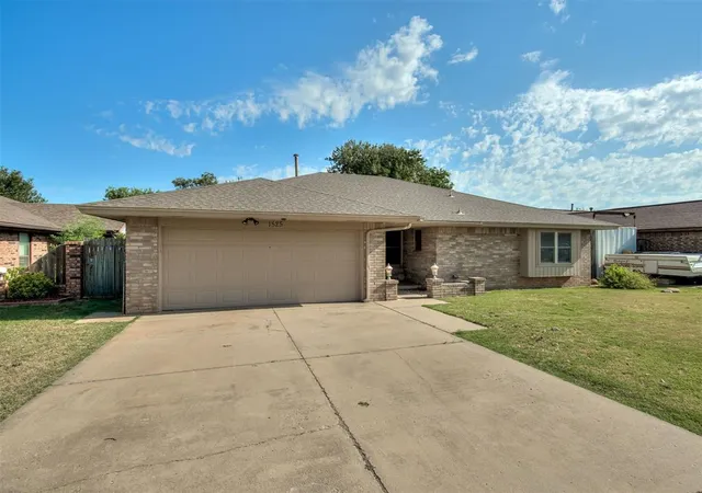 Photo 3 of Sale Pending at 1525 Sw 93rd Road, Oklahoma City, OK 73159 | MLS# 1244419 | Listing updated on 2026-08-17