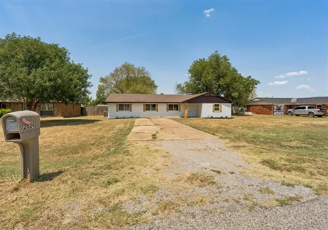 3rd image of 2024 E Robberts Ave, Kingfisher, OK 73750 | MLS# 1244424