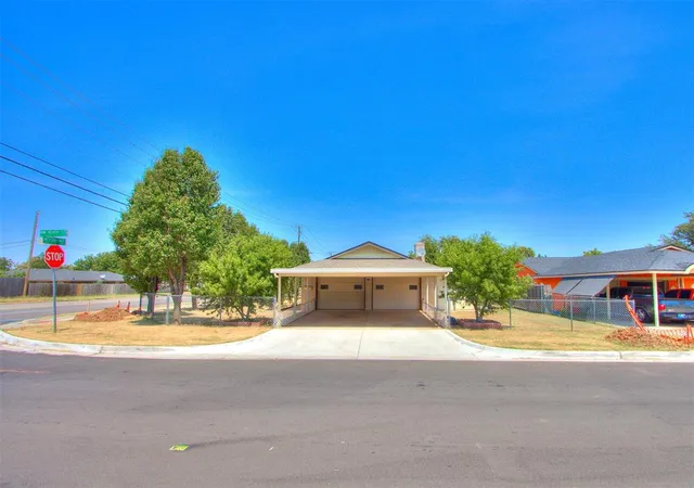 Photo 2 of Single family home for sale at 10500 N Western Ave, Oklahoma City, OK 73114 | MLS# 1244426 | Listing updated on 2026-09-05