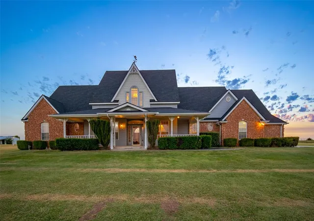 Photo 1 of Single family home for sale at 9301 Southern View Dr, Oklahoma City, OK 73165 | MLS# 1244435 | Listing updated on 2026-10-07