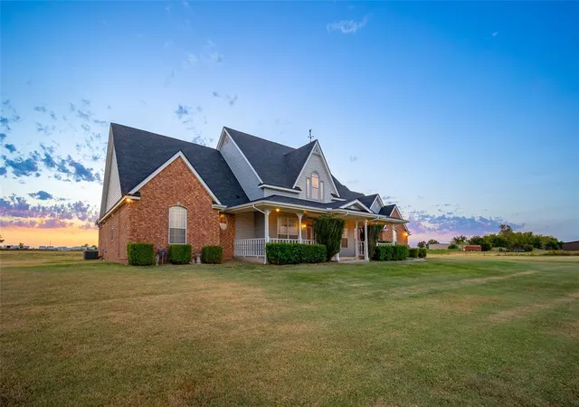 Photo 4 of Single family home for sale at 9301 Southern View Dr, Oklahoma City, OK 73165 | MLS# 1244435 | Listing updated on 2026-10-07