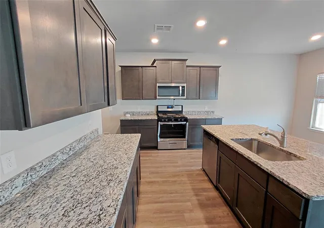 Photo 3 of Single family home for sale at 2521 Scarlet Ln, El Reno, OK 73036 | MLS# 1244453 | Listing updated on 2026-10-07