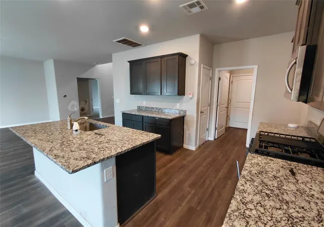 Photo 4 of Single family home for sale at 2521 Scarlet Ln, El Reno, OK 73036 | MLS# 1244453 | Listing updated on 2026-10-07