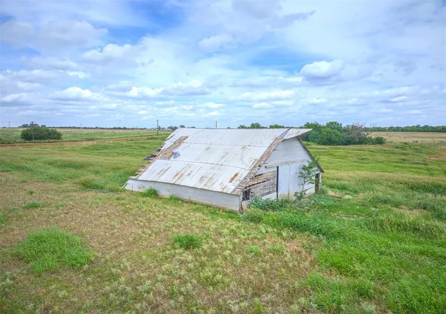 Photo 2 of Land for sale at 9500 Timber Dr (lot 3), Guthrie, OK 73044 | MLS# 1244454 | Listing updated on 2026-09-08