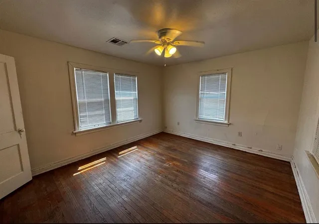 Listing Photo 5 - Condo for sale in building located at 2840 NW 23rd St, Oklahoma City, OK 73107
