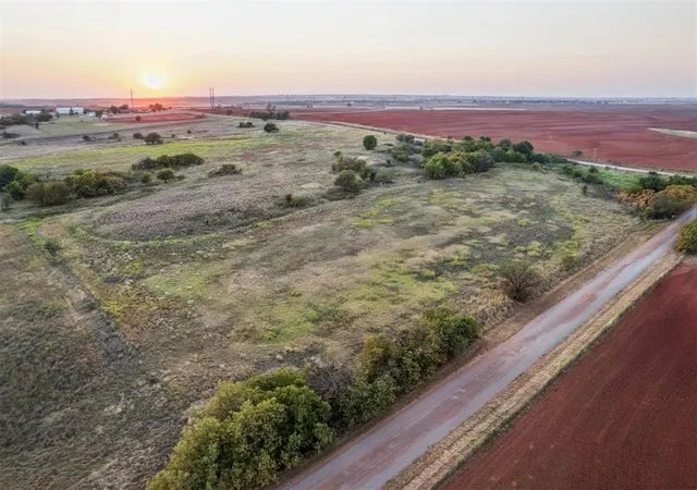 2nd image of 3532 Nw Edmond Rd, Piedmont, OK 73078 | MLS# 1244474