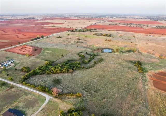 2nd image of 3324 Nw Edmond Rd, Piedmont, OK 73078 | MLS# 1244479