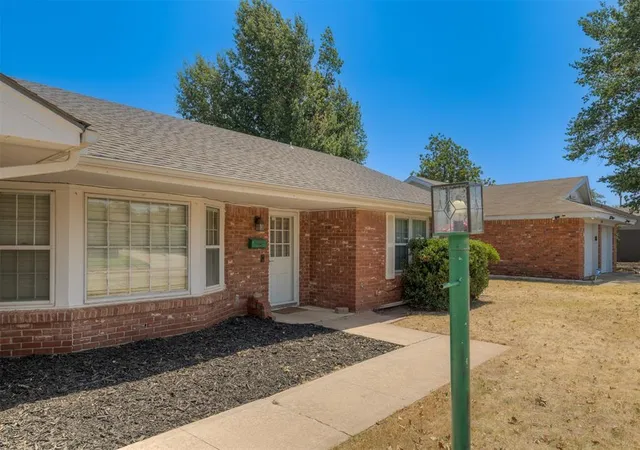 3rd image of 6444 N Harvard Ave, Oklahoma City, OK 73132 | MLS# 1244483