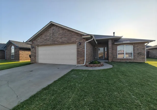 Photo 1 of Sale Pending at 4213 Kensington Dr, Moore, OK 73160 | MLS# 1244497 | Listing updated on 2026-09-19