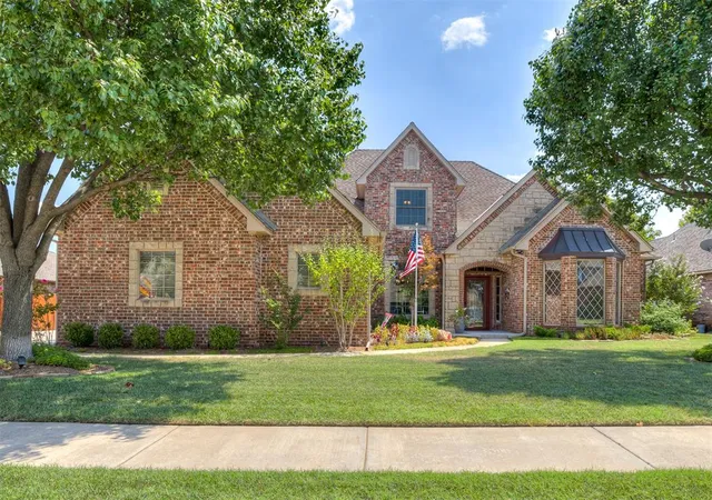 Photo 2 of Single family home for sale at 4612 Nw 160th Terrace, Edmond, OK 73013 | MLS# 1244508 | Listing updated on 2026-08-26