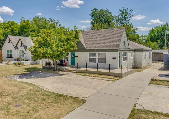 1st image of 116 Nw 31st St, Oklahoma City, OK 73118 | MLS# 1244510