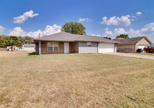 1st image of 209 S 6th Ave, Stroud, OK 74079 | MLS# 1244511