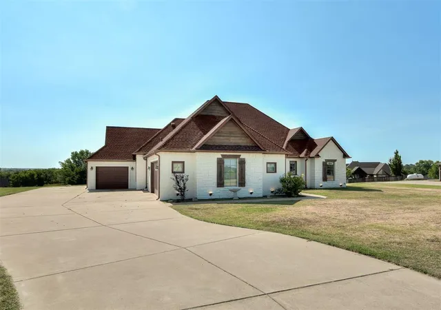 2nd image of 3682 Winding Ridge Dr, Blanchard, OK 73010 | MLS# 1244512