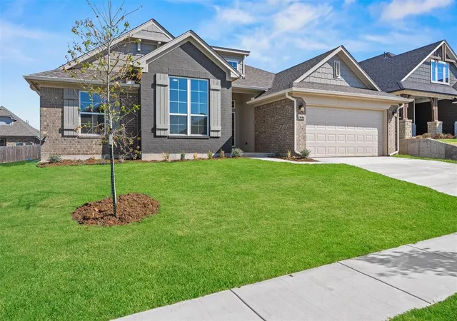 Single family home for sale at 11221 NW 135th Street, Piedmont, OK 73078 | MLS# 1244528