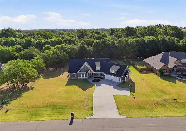 2nd image of 19101 Abigail Dr, Shawnee, OK 74801 | MLS# 1244530