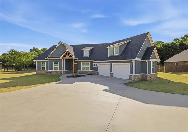 3rd image of 19101 Abigail Dr, Shawnee, OK 74801 | MLS# 1244530
