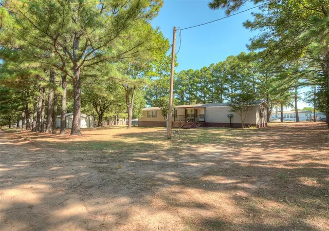 image of 187 E Highland Ave, Eufaula, OK 74432 | MLS# 1244542
