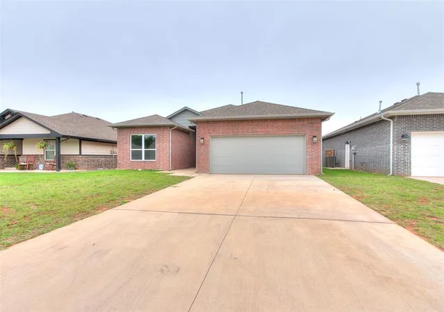 Photo 1 of Single family home for sale at 521 Remington Ave, Jones, OK 73049 | MLS# 1244550 | Listing updated on 2026-08-15