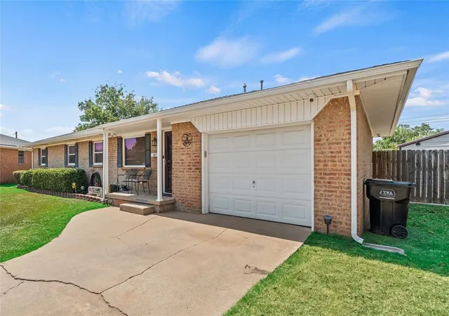 3rd image of 614 Circle Dr, Watonga, OK 73772 | MLS# 1244556