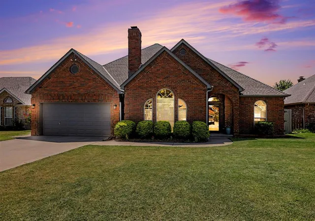 Photo 2 of Sale Pending at 2828 Sw 108th Street, Oklahoma City, OK 73170 | MLS# 1244563 | Listing updated on 2026-09-05