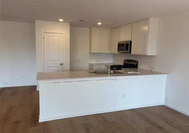Photo 3 of Single family home for sale at 2004 Chestnut Oak Ct, Oklahoma City, OK 73128 | MLS# 1244566 | Listing updated on 2026-08-26