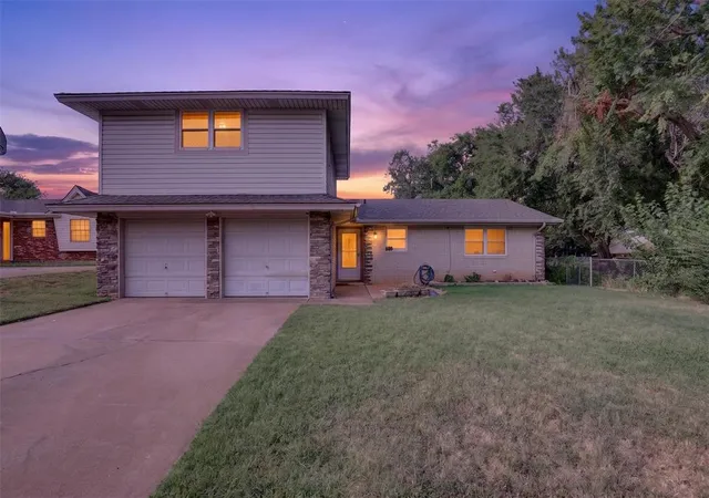 1st image of 117 Olympic Dr, Moore, OK 73160 | MLS# 1244584