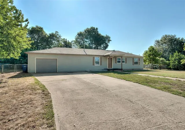 Photo 3 of Single family home for sale at 704 N Madison Ave, Blanchard, OK 73010 | MLS# 1244587 | Listing updated on 2026-10-01
