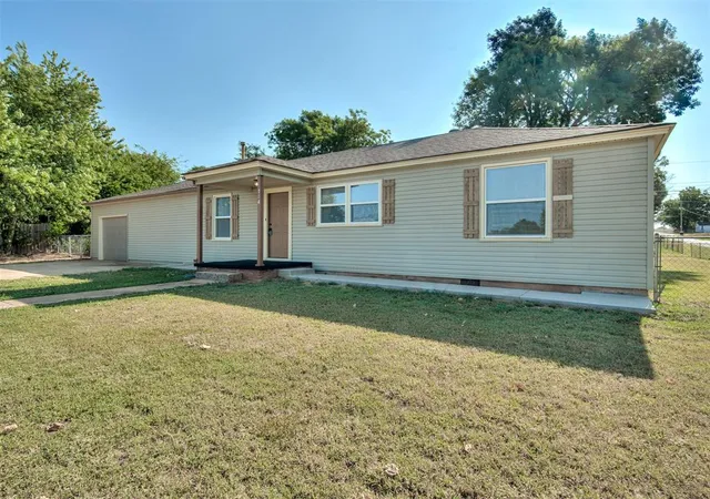 Photo 1 of Single family home for sale at 704 N Madison Ave, Blanchard, OK 73010 | MLS# 1244587 | Listing updated on 2026-10-01