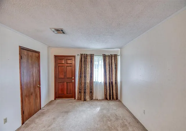 Photo 3 of Sale Pending at 1135 Elmhurst St, Moore, OK 73160 | MLS# 1244591 | Listing updated on 2026-09-22