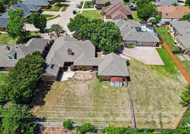 33rd image of 1301 Sw 107th Pl, Oklahoma City, OK 73170 | MLS# 1244602