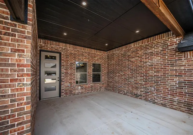 Photo 3 of Single family home for sale at 11528 NW 103rd Street, Yukon, OK 73099 | MLS# 1244603 | Listing updated on 2026-10-05