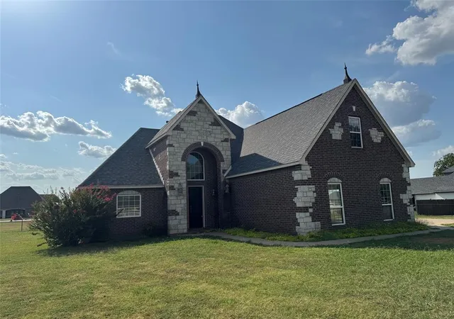 Photo 1 of Single family home for sale at 4976 S 81st West Ave, Tulsa, OK 74107 | MLS# 1244624 | Listing updated on 2026-08-31