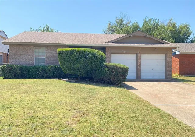 1st image of 716 Nw 17th St, Moore, OK 73160 | MLS# 1244637