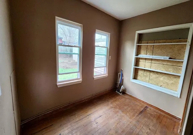 Photo 5 of Single family home for sale at 701 S Main St, Grandfield, OK 73546 | MLS# 1244669 | Listing updated on 2026-08-15