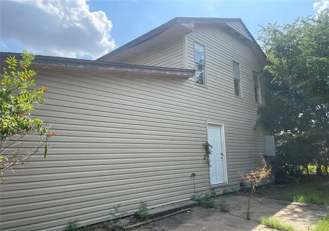 Photo 3 of Single family home for sale at 4421 Se 38th Street, Oklahoma City, OK 73115 | MLS# 1244680 | Listing updated on 2026-10-08