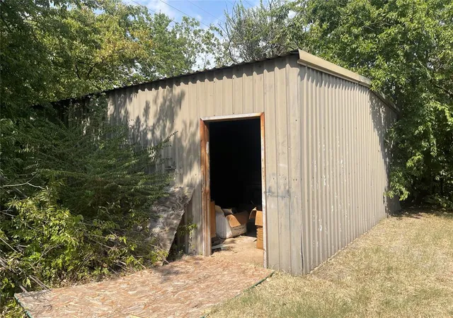 Photo 3 of Single family home for sale at 4421 SE 38th Street, Oklahoma City, OK 73115 | MLS# 1244680 | Listing updated on 2026-10-08