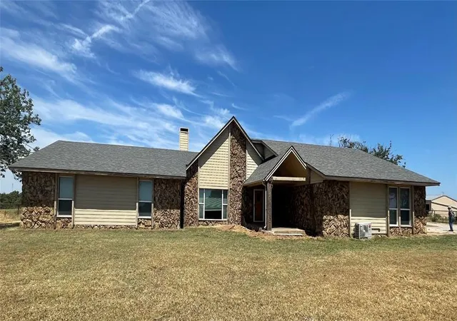 1st image of 12701 Lewis Rd, Lexington, OK 73051 | MLS# 1244683