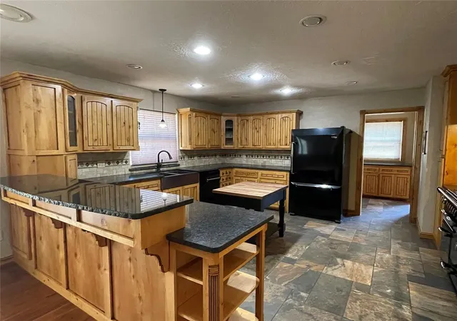 Photo 3 of Single family home for sale at 12701 Lewis Rd, Lexington, OK 73051 | MLS# 1244683 | Listing updated on 2026-08-30