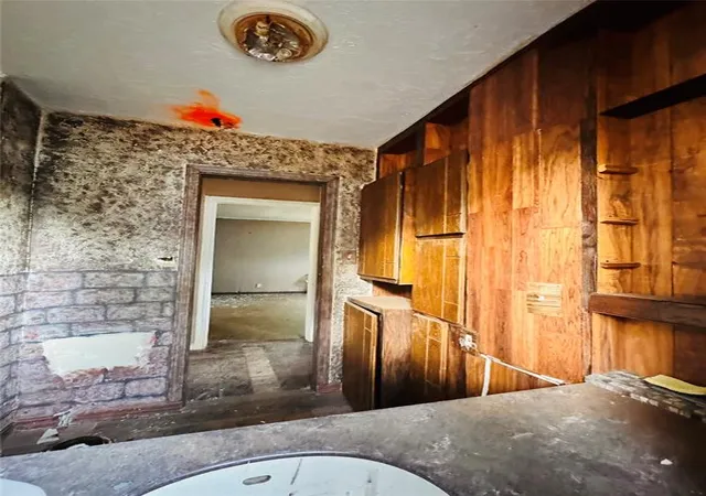 5th image of 1319 W 1st Street, Elk City, OK 73644 | MLS# 1244693
