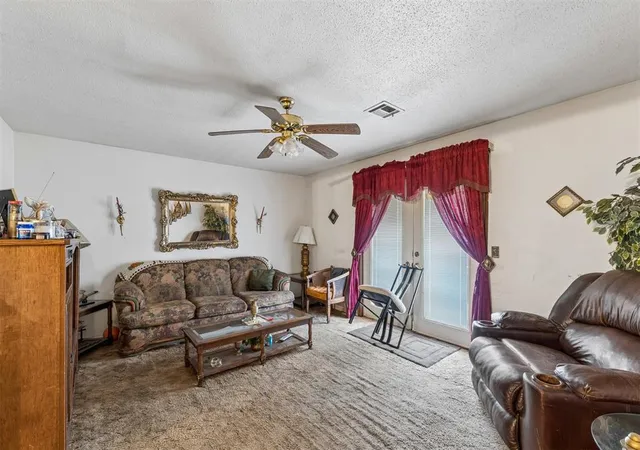 Photo 4 of Sale Pending at 3105 Overland Dr, Oklahoma City, OK 73115 | MLS# 1244705 | Listing updated on 2026-09-21
