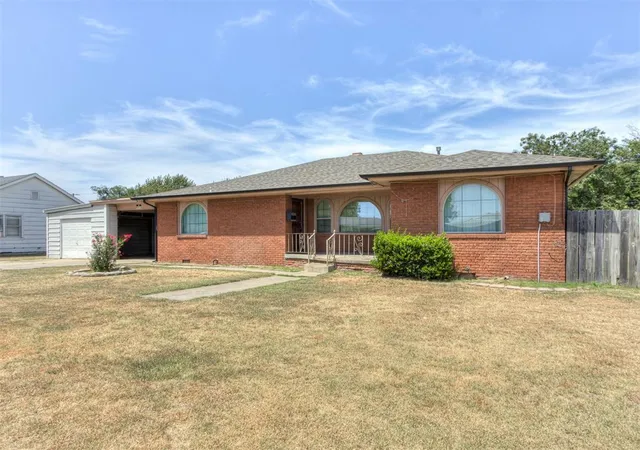 Photo 2 of Sale Pending at 909 Sw 66th Street, Oklahoma City, OK 73139 | MLS# 1244706 | Listing updated on 2026-08-24