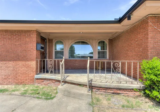 Photo 3 of Sale Pending at 909 SW 66th Street, Oklahoma City, OK 73139 | MLS# 1244706 | Listing updated on 2026-08-24