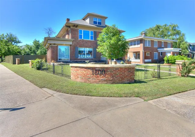 2nd image of 1800 Nw 19Th St, Oklahoma City, OK 73106 | MLS# 1244715