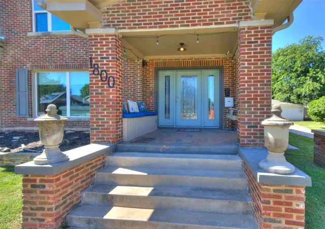 3rd image of 1800 Nw 19Th St, Oklahoma City, OK 73106 | MLS# 1244715
