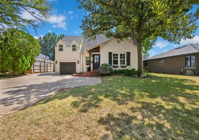 2nd image of 1214 Belford Ave, Nichols Hills, OK 73116 | MLS# 1244720