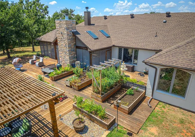 Photo 3 of Single family home for sale at 3751 Heritage Ln, Norman, OK 73026 | MLS# 1244737 | Listing updated on 2026-10-07